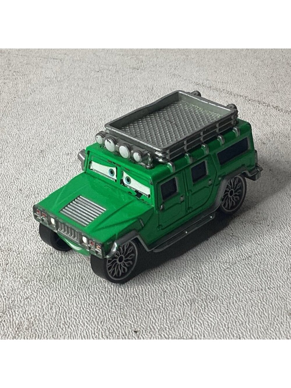 DISNEY PIXAR CARS TJ HUMMER 2347EA H-1 GENERAL MOTORS PERFECT CONDITION